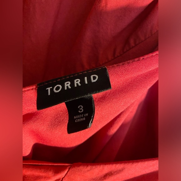 Pre-Loved Torrid Burgundy Maxi Lace Inset Dress Size 3 (22/24) - Picture 5 of 7